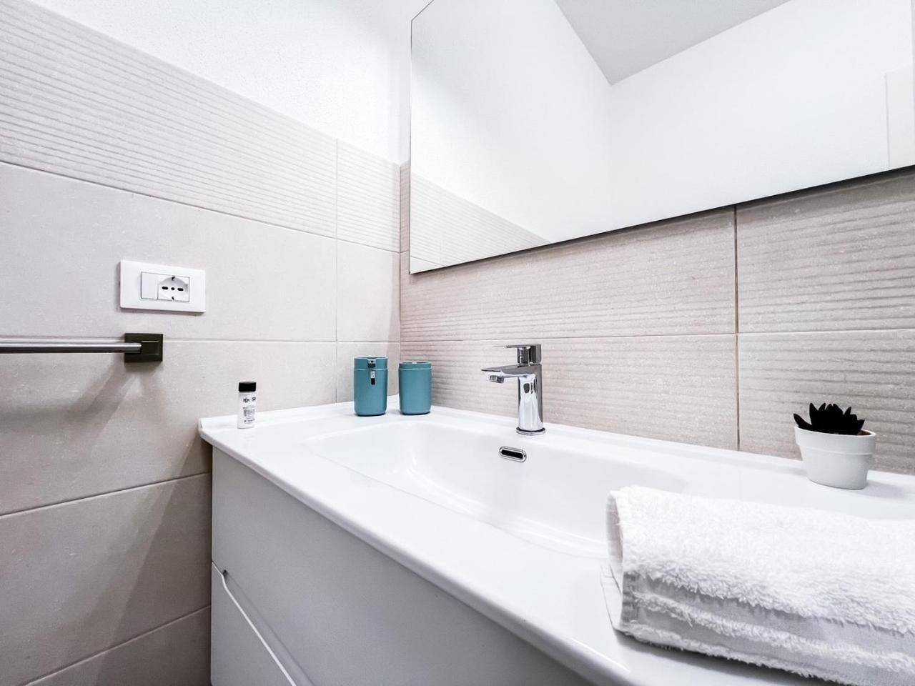 Apartment Grecale House *